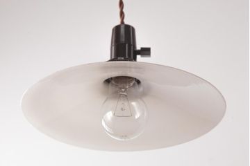 昭和レトロ照明　戦前　昔懐かしい平笠シェードのペンダントライト(吊り下げ照明、天井照明)(R-036858)