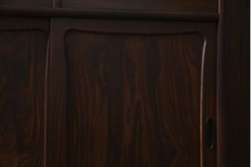 アンティーク家具　指物家具　上手物!　縞黒檀材・栓材・桐材　上質な作りの茶箪笥(和タンス、違い棚、桐箪笥、桐たんす)(R-036865)