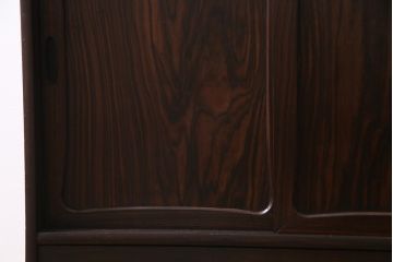 アンティーク家具　指物家具　上手物!　縞黒檀材・栓材・桐材　上質な作りの茶箪笥(和タンス、違い棚、桐箪笥、桐たんす)(R-036865)