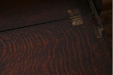 アンティーク家具　イギリスアンティーク　オーク材製のクラシカルなライティングビューロー(簿記机、在宅ワーク、在宅用デスク)(R-036867)