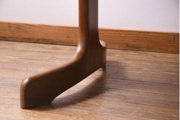 ヴィンテージ家具　G-PLAN(ジープラン)  北欧家具　オーバル型のシンプルなエクステンションテーブル(ダイニングテーブル、ビンテージ)(R-036873)