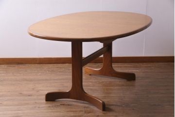 ヴィンテージ家具　G-PLAN(ジープラン)  北欧家具　オーバル型のシンプルなエクステンションテーブル(ダイニングテーブル、ビンテージ)(R-036873)