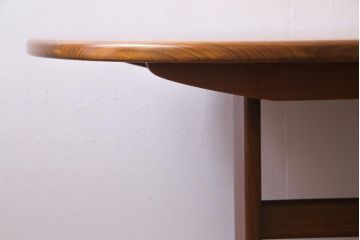 ヴィンテージ家具　G-PLAN(ジープラン)  北欧家具　オーバル型のシンプルなエクステンションテーブル(ダイニングテーブル、ビンテージ)(R-036873)