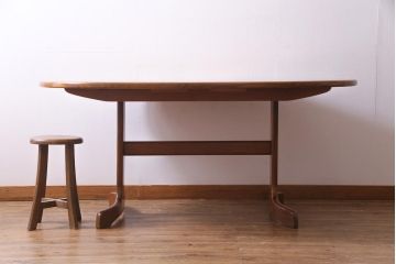 ヴィンテージ家具　G-PLAN(ジープラン)  北欧家具　オーバル型のシンプルなエクステンションテーブル(ダイニングテーブル、ビンテージ)(R-036873)