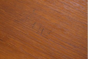 ヴィンテージ家具　北欧ビンテージ　チーク材　スタイリッシュなデザインが目を惹くバタフライテーブル(エクステンションテーブル、ラウンドテーブル)