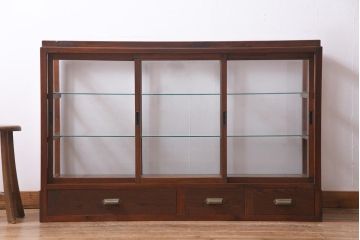 レトロ家具　ヒノキ材　シンプルな引き出し付きガラスケース(ショーケース、陳列棚)(R-036875)