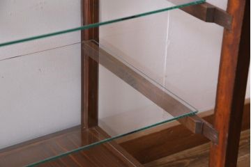 レトロ家具　ヒノキ材　シンプルな引き出し付きガラスケース(ショーケース、陳列棚)(R-036875)