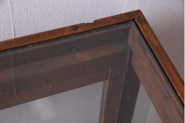 レトロ家具　ヒノキ材　シンプルな引き出し付きガラスケース(ショーケース、陳列棚)(R-036875)