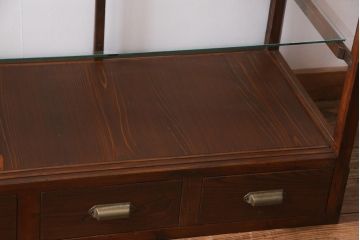 レトロ家具　ヒノキ材　シンプルな引き出し付きガラスケース(ショーケース、陳列棚)(R-036875)