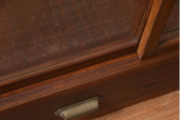レトロ家具　ヒノキ材　シンプルな引き出し付きガラスケース(ショーケース、陳列棚)(R-036875)