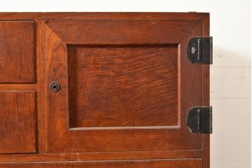 アンティーク家具　大型サイズの木製チェスト(タンス、サイドボード)(R-036889)