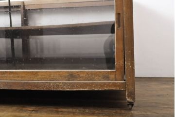 アンティーク家具　昭和初期　両面引き戸のガラスケース(ショーケース、飾り棚、陳列棚)(R-036896)