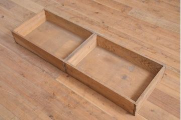 レトロ家具　昭和初期　木製引き戸のデザインが目を引く下駄箱(収納棚、戸棚)(R-036916)