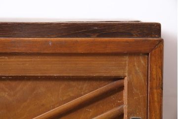 レトロ家具　昭和初期　木製引き戸のデザインが目を引く下駄箱(収納棚、戸棚)(R-036916)