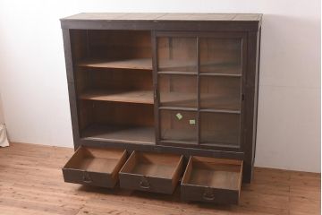 和製アンティーク　ヒノキ材　シンプルな木製キャビネット　(R-036928)