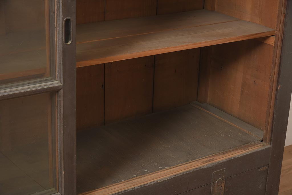 和製アンティーク　ヒノキ材　シンプルな木製キャビネット　(R-036928)