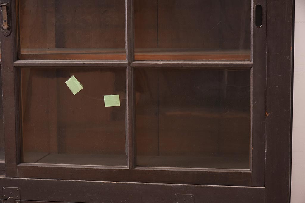 和製アンティーク　ヒノキ材　シンプルな木製キャビネット　(R-036928)