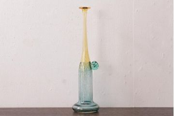 中古　スウェーデン　北欧　KOSTA BODA(コスタボダ)　フラワーベース(花瓶、ガラス)(R-036929)