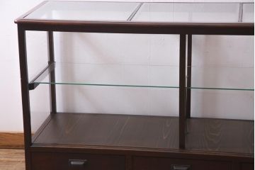 アンティーク家具　大正ロマン　総ケヤキ材　風格漂うガラスケース(ショーケース、陳列棚)(R-036934)