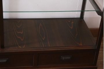 アンティーク家具　大正ロマン　総ケヤキ材　風格漂うガラスケース(ショーケース、陳列棚)(R-036934)