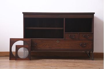 アンティーク家具　当店オリジナルガラス　和製アンティーク　鉄脚　丸窓がおしゃれな栓材製テレビ台(ローボード、リビングボード)(R-036935)