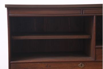 アンティーク家具　当店オリジナルガラス　和製アンティーク　鉄脚　丸窓がおしゃれな栓材製テレビ台(ローボード、リビングボード)(R-036935)