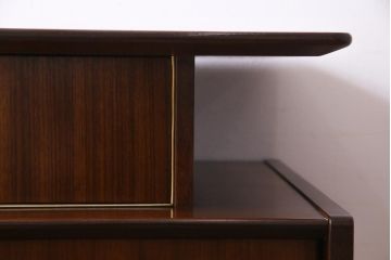 ヴィンテージ家具　北欧ビンテージ　G-PLAN　BBシリーズ　引き手がおしゃれな雰囲気を高めるサイドボード(リビングボード、収納棚)(R-036938)