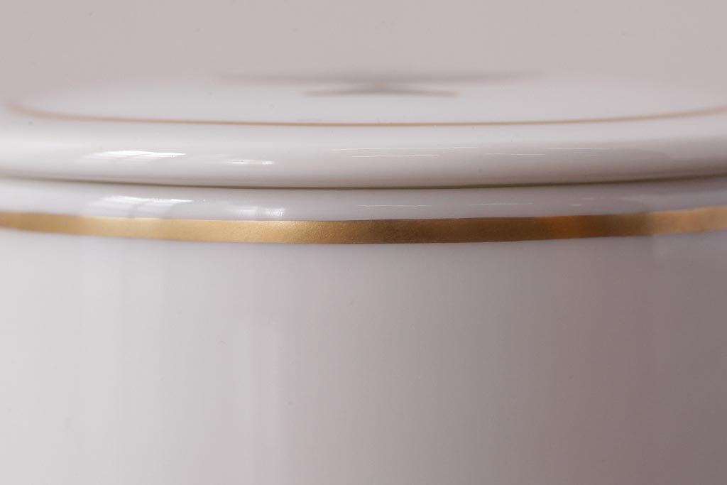 中古　イタリア　Richard Ginori(リチャードジノリ)　Manifattura Di Doccia Florence　小物入れ(薬箱、宝石箱)(R-036942)