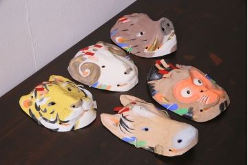 昭和期　藤原孚石作　嵯峨面　厄除　5個セット・紙箱付き(干支)(R-036953)