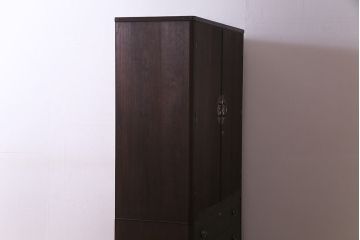 中古　伝統工芸品　高橋政男作　隠し付き　梅と竹の意匠金具がアクセントの加茂総桐箪笥(総桐たんす、和タンス、衣装タンス)(定価約120万円)(R-036968)