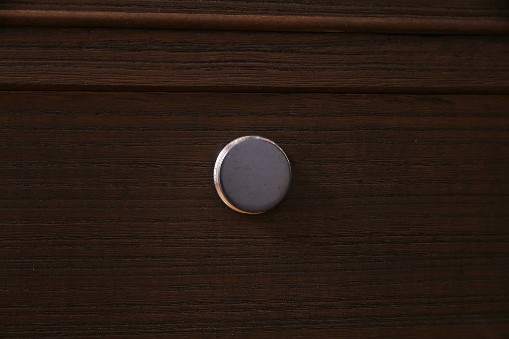 中古　伝統工芸品　高橋政男作　隠し付き　梅と竹の意匠金具がアクセントの加茂総桐箪笥(総桐たんす、和タンス、衣装タンス)(定価約120万円)(R-036968)