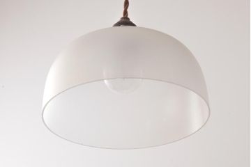 アンティーク照明　和製アンティーク　上品な雰囲気漂うオパールガラスのペンダントライト(天井照明、吊り下げ照明、電笠)(R-036973)