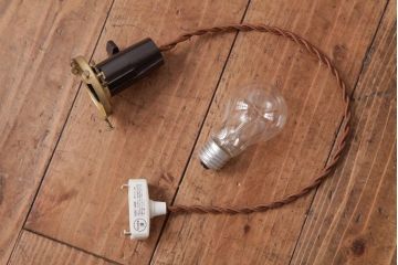 アンティーク照明　和製アンティーク　陽刻ガラスがお洒落なペンダントライト(天井照明、吊り下げ照明、シェード)(R-036975)