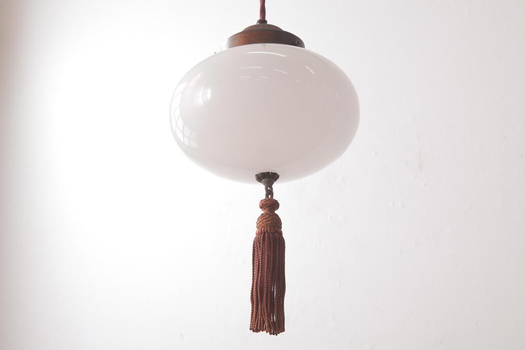 アンティーク照明　タッセル(飾り房)付き　シンプルなフォルムが素敵な天井照明(吊り下げ照明、ペンダントライト)(R-036977)