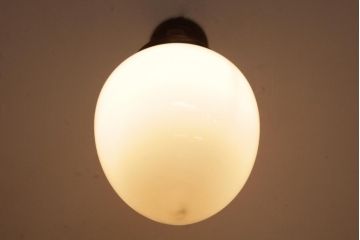 アンティーク照明　昭和初期　蕾のようなシルエットの壁付け照明(ウォールライト)(R-036978)