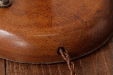 アンティーク照明　木製支柱とつまみがおしゃれなスタンドライト(照明、フロアスタンド)(R-036980)