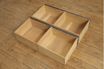 アンティーク家具　大正ロマン香る黒塗りの重ねキャビネット(本箱、ブックケース、収納棚、飾り棚、戸棚、店舗什器)(R-036990)