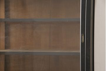 アンティーク家具　大正ロマン香る黒塗りの重ねキャビネット(本箱、ブックケース、収納棚、飾り棚、戸棚、店舗什器)(R-036990)
