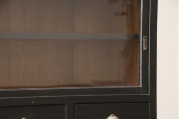 アンティーク家具　大正ロマン香る黒塗りの重ねキャビネット(本箱、ブックケース、収納棚、飾り棚、戸棚、店舗什器)(R-036990)