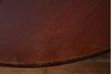 レトロ家具　昭和初期　脚付リメイク　天板栓材　赤みがかった艶がきれいな漆塗りの丸ちゃぶ台(ラウンドテーブル)(R-36993)