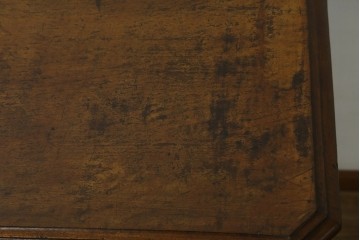 フランスアンティーク　クラシカルなレリーフが目を引くサイドボード　(R-036994)