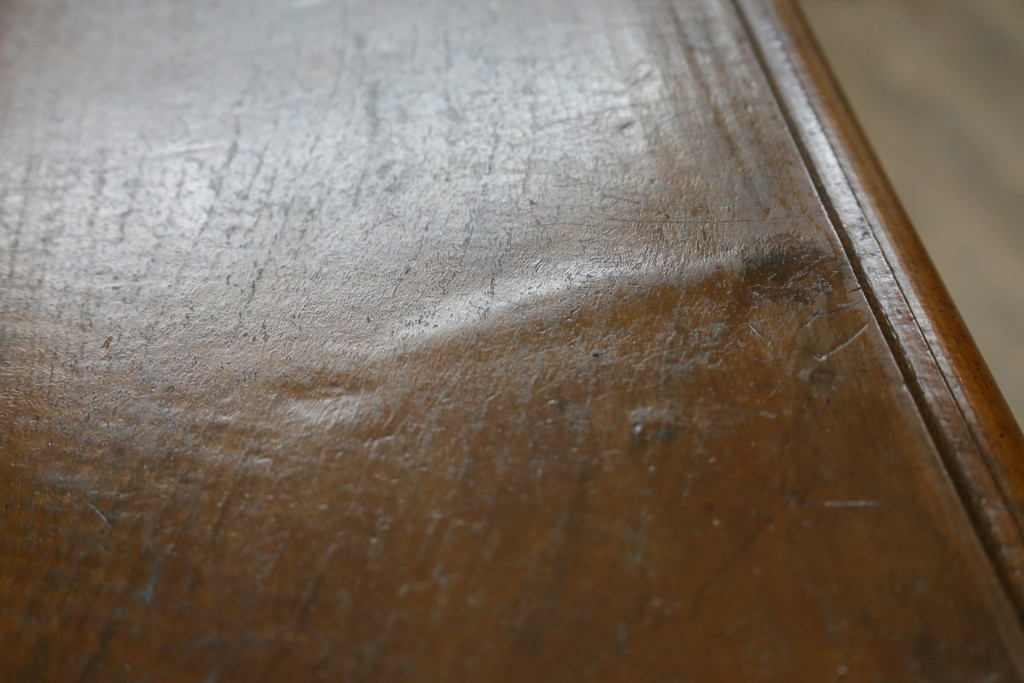 フランスアンティーク　クラシカルなレリーフが目を引くサイドボード　(R-036994)