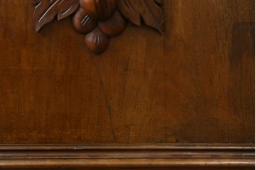 フランスアンティーク　クラシカルなレリーフが目を引くサイドボード　(R-036994)