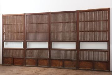 アンティーク建具　腰板ケヤキ材　裏障子付き!上品な和の空間づくりにおすすめな格子戸4枚セット(建具、引き戸)(R-037003)