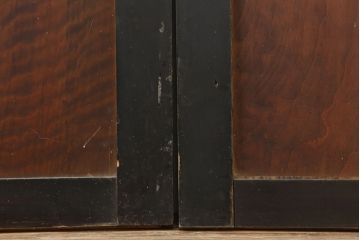 アンティーク建具　黒い木枠がモダンな板戸4枚セット(帯戸、引き戸)(R-037007)