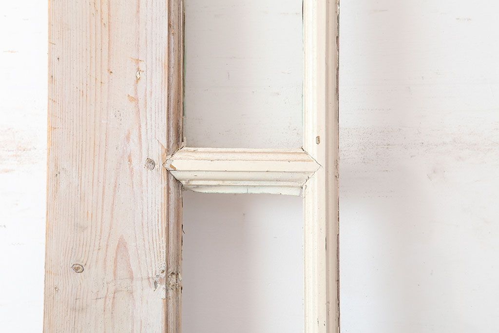 アンティーク建具　パイン材　ホワイトペイントが爽やかなフランスアンティークの木製ドア(扉、建具)(R-037022)