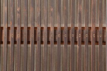 アンティーク建具　和製アンティーク　昭和初期　裏障子付き　上品な和の空間づくりにおすすめな格子戸2枚セット(ガラス帯戸、建具、引き戸)(R-037026)