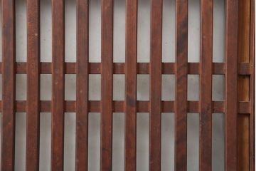 アンティーク建具　明治大正期　裏ガラス入り!和モダンにもおすすめな格子帯戸2枚セット(ガラス帯戸、板戸、引き戸)(R-037033)