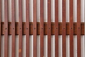 アンティーク建具　腰板ケヤキ材　細身の格子戸4枚セット(ガラス帯戸、引き戸)(R-037034)