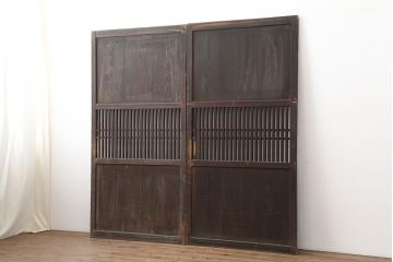 アンティーク建具　和モダンにもおすすめな格子帯戸2枚セット(板戸、引き戸)(R-037040)